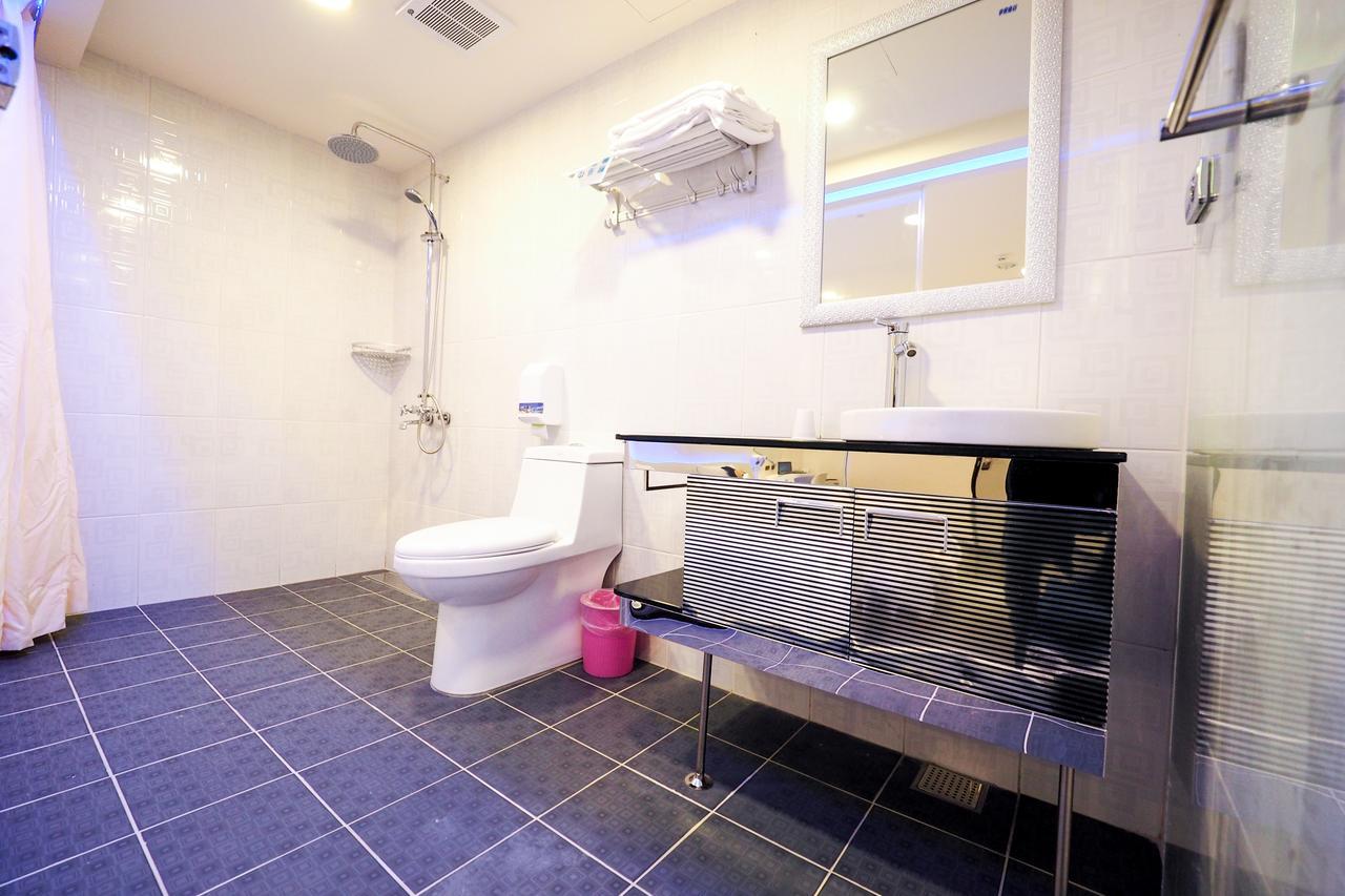 Galaxia Business Hotel Ταϊχούνγκ Εξωτερικό φωτογραφία
